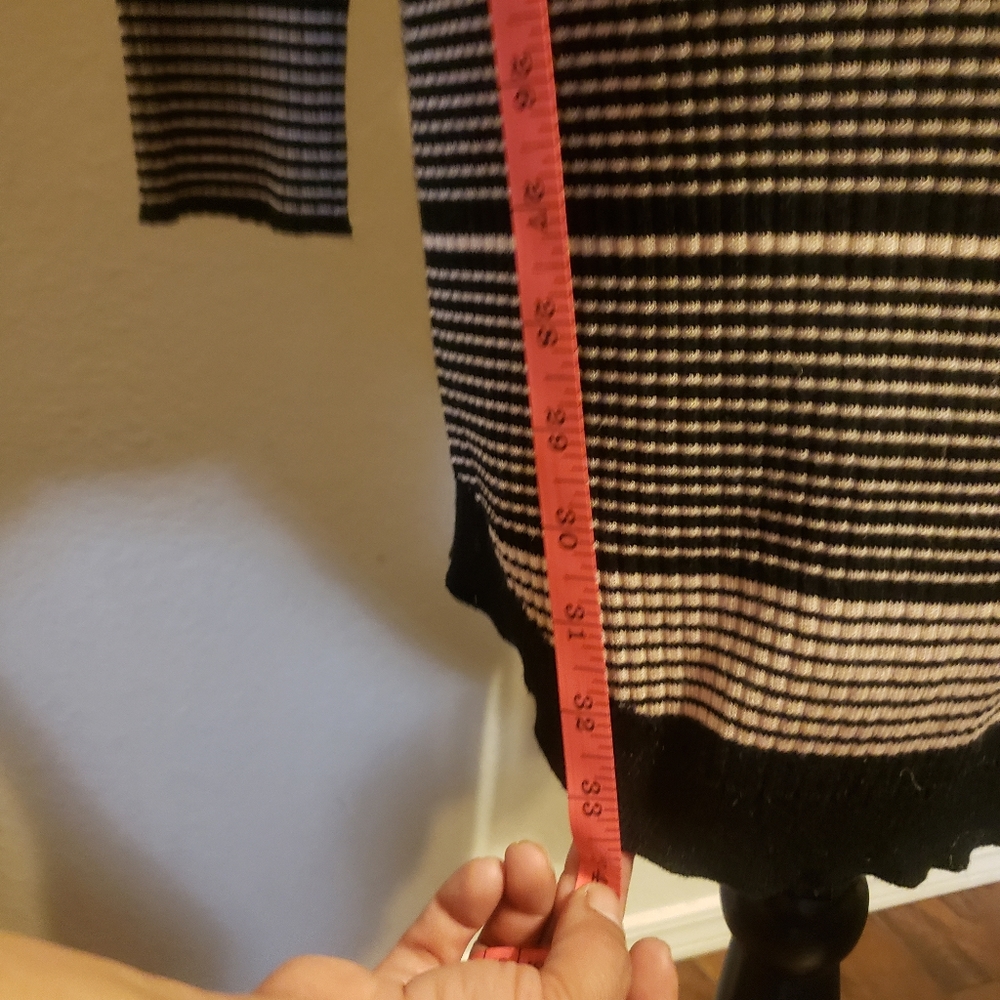 Dress - Picture 4 of 6